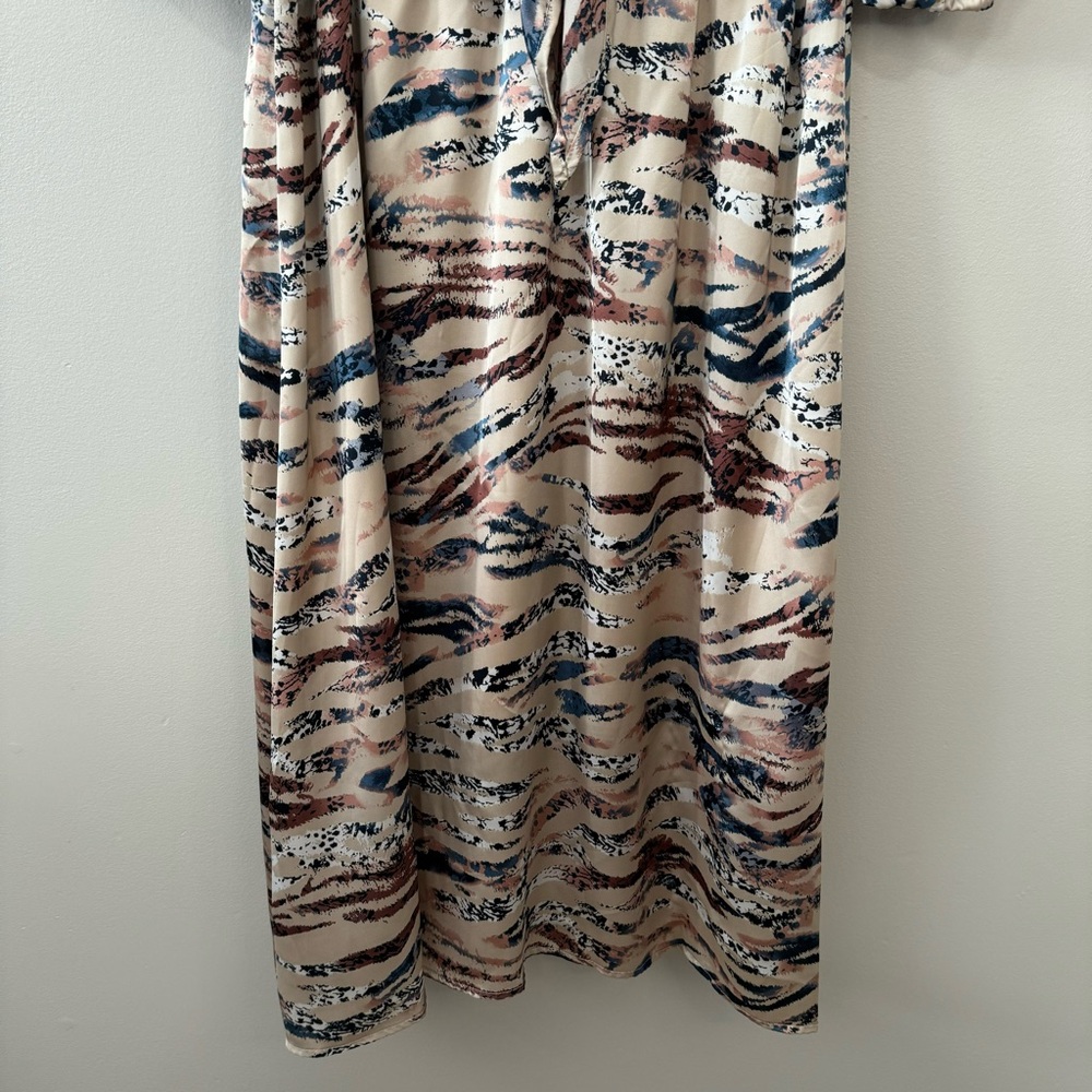 Superfoxx Tie Front Animal Print V-Neck Satin Midi Dress Medium - Picture 10 of 13